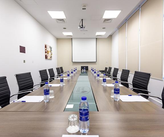 Premier Inn Abu Dhabi Airport (Business Park) Abu Dhabi Abu Dhabi Meeting Room