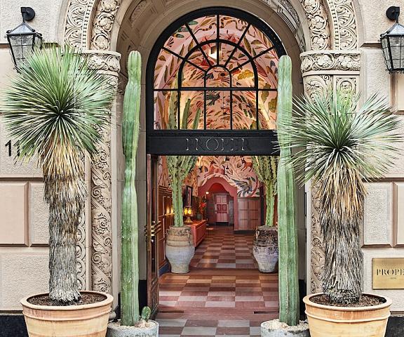 Downtown Los Angeles Proper Hotel, a Member of Design Hotels California Los Angeles Entrance