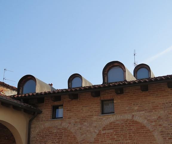 Relais Palazzo Paleologi - Secolo XIV Piedmont Lu Exterior Detail