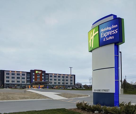 Holiday Inn Express & Suites Collingwood, an IHG Hotel Ontario Collingwood Exterior Detail