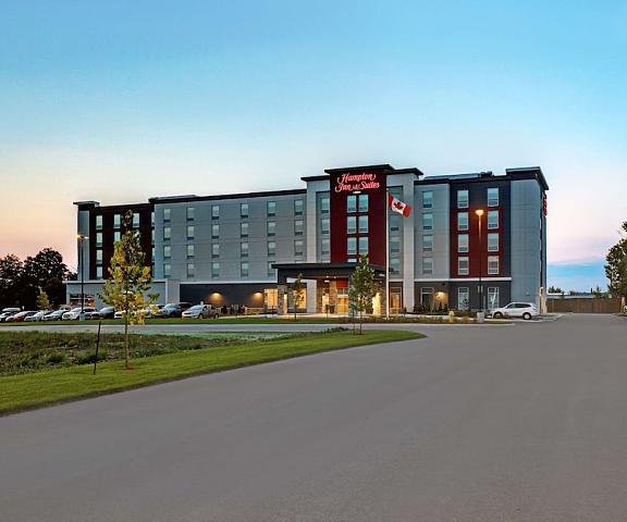 Hampton Inn & Suites by Hilton Belleville Ontario Belleville Exterior Detail