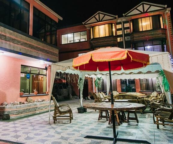 Las Tholas Hotel Potosi Uyuni Facade