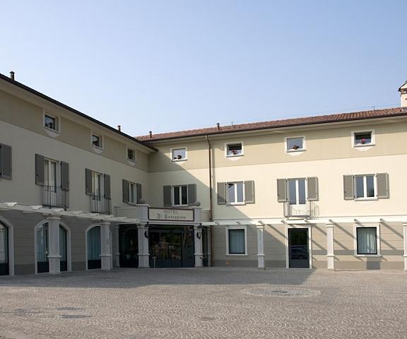 Hotel Il Corazziere Lombardy Merone Facade