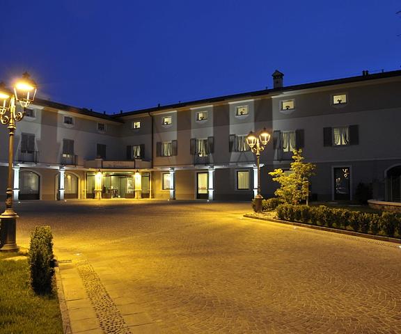 Hotel Il Corazziere Lombardy Merone Facade
