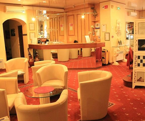 Hotel Foch Auvergne-Rhone-Alpes Lyon Lobby