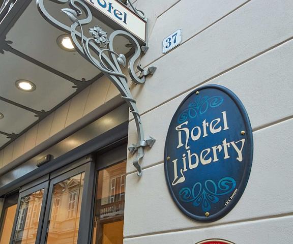 Hotel Liberty Piedmont Turin Entrance