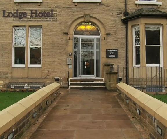 The Abbey Lodge Hotel England Shipley Exterior Detail
