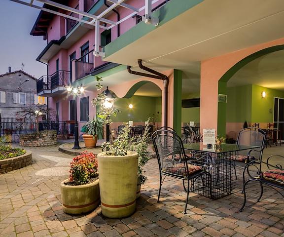 La Villa, Sure Hotel Collection by Best Western Piedmont Ivrea Exterior Detail