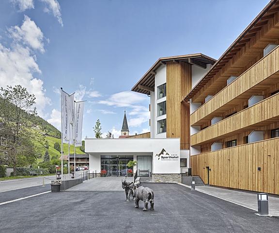 Sporthotel Silvretta Montafon Vorarlberg Gaschurn Facade