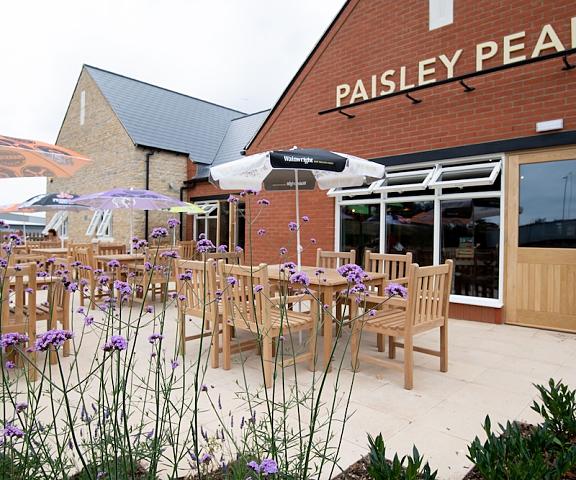 Paisley Pear, Brackley by Marston's Inns England Brackley Garden