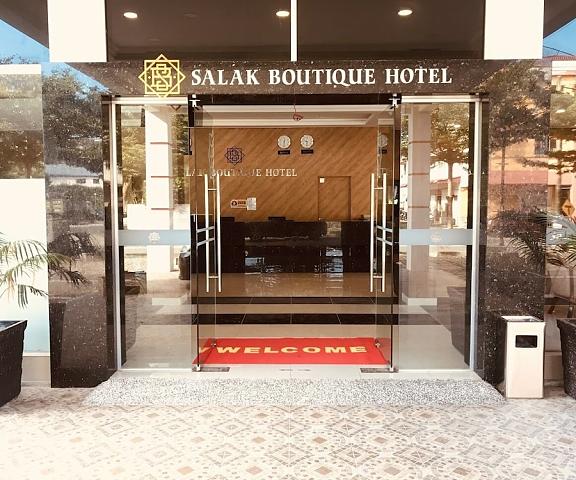 Salak Boutique Hotel Selangor Sepang Entrance