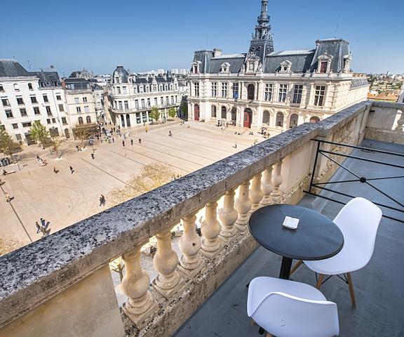 Hotel Central Nouvelle-Aquitaine Poitiers View from Property