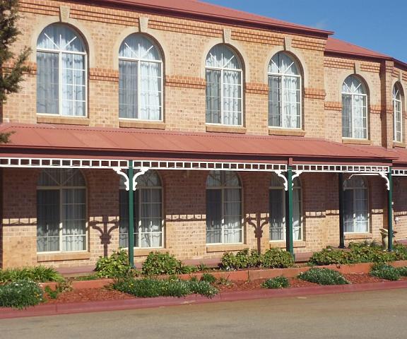 Heritage Motor Inn Goulburn New South Wales Goulburn Porch