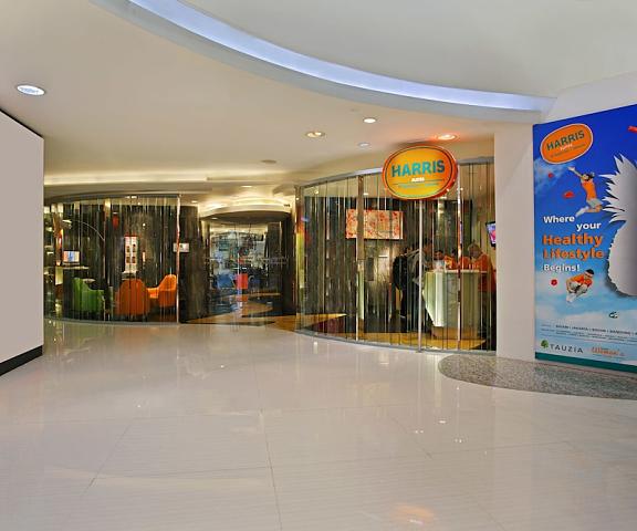 HARRIS Suites fX Sudirman West Java Jakarta Interior Entrance