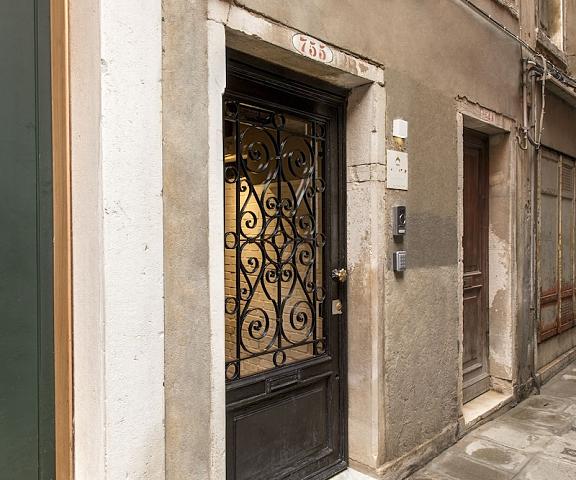 San Marco Suite 755 Veneto Venice Entrance