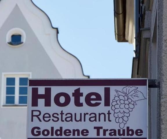 Hotel Goldene Traube Bavaria Guenzburg Exterior Detail