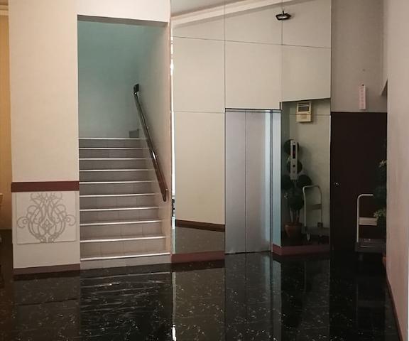 Mannra Hotel null Manila Staircase