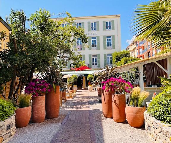 Hotel de Londres Provence - Alpes - Cote d'Azur Menton Facade