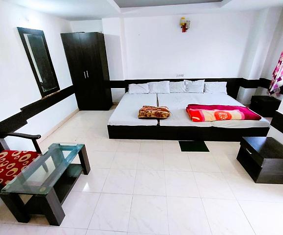 STAYMAKER Chakra Nayan Tara Sonu Inn West Bengal Tarapith Budget Double Non AC Room