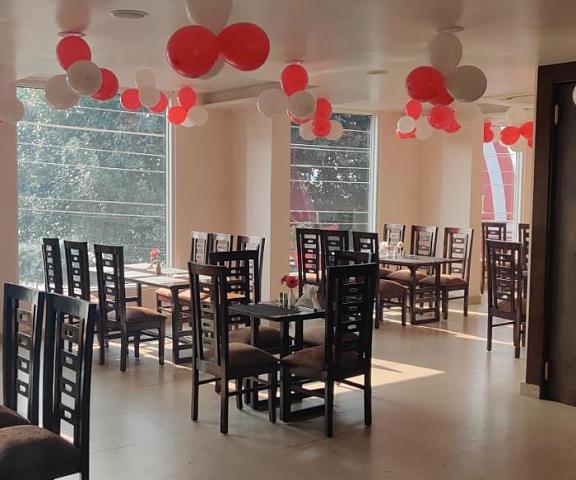 Hotel Trimurti Uttaranchal Haridwar Dining Area