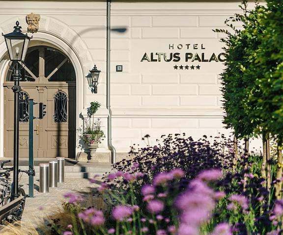 Hotel Altus Palace Lower Silesian Voivodeship Wroclaw Facade