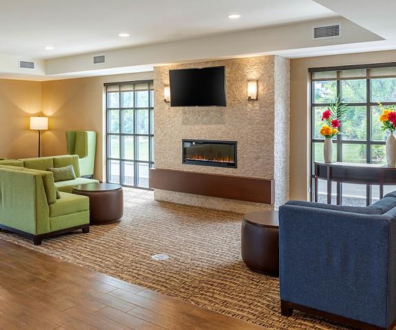 Comfort Inn & Suites Pennsylvania Gap Lobby