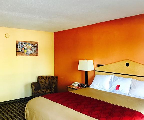 Milan Inn & Suites Tennessee Milan Room