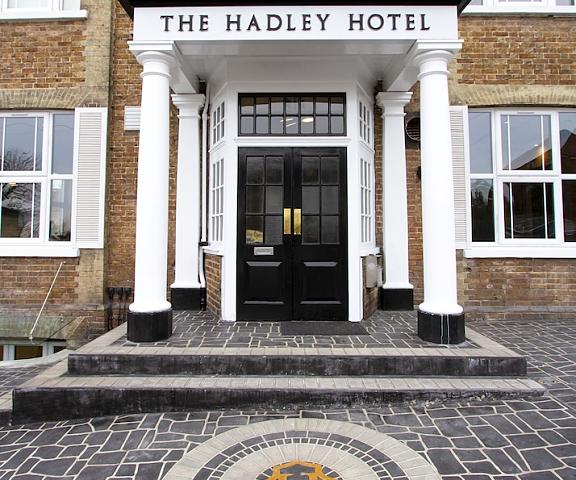 The Hadley Hotel England Barnet Exterior Detail