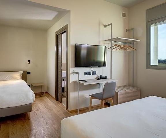 Park Hotel & Residence by The Cube Emilia-Romagna Fidenza Room