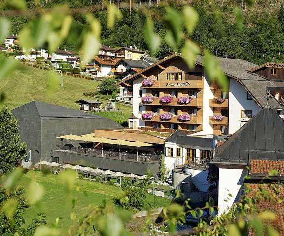All In Resort Schwarzbrunn Tirol Stans Exterior Detail