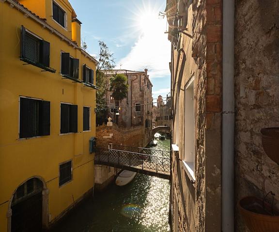 Liassidi Arco Veneto Venice Exterior Detail