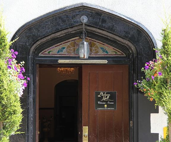 Llechwen Hall Hotel Wales Pontypridd Entrance