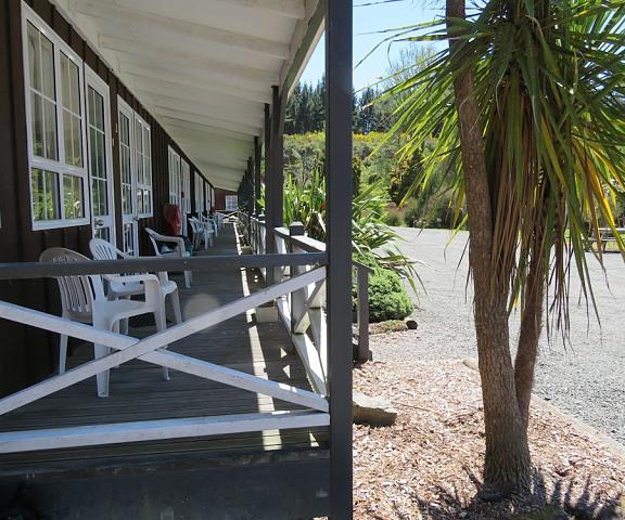 Grandeur Thermal Spa Resort Waikato Taupo Porch