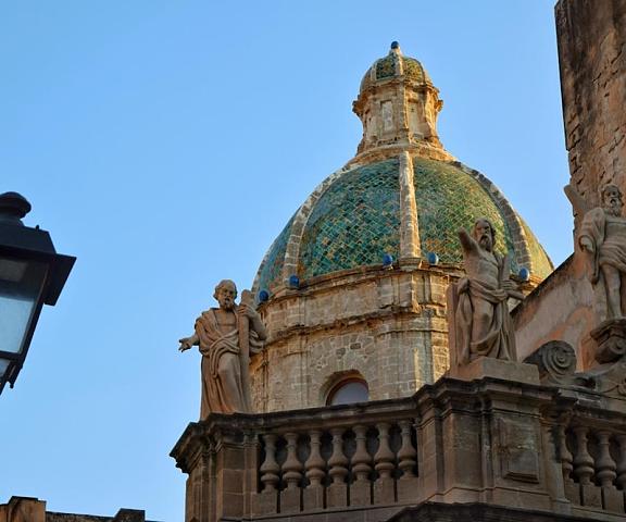 Kantuné Sicily Trapani Exterior Detail