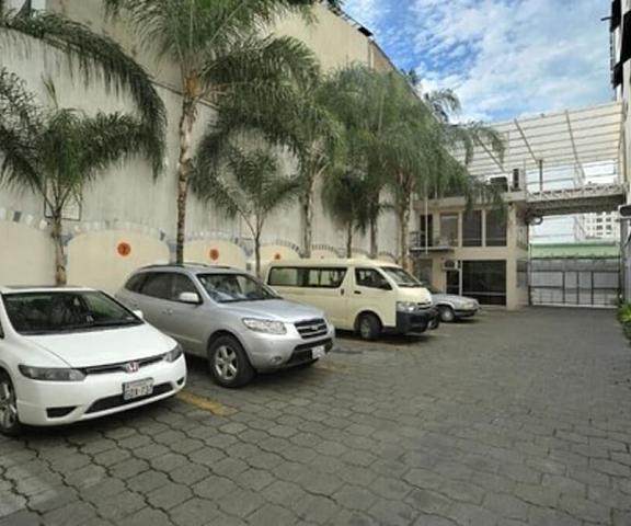 Hotel GH Alexander Pichincha Guayaquil Parking