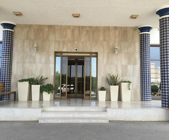 Hotel Al Madinah Holiday null Muscat Exterior Detail