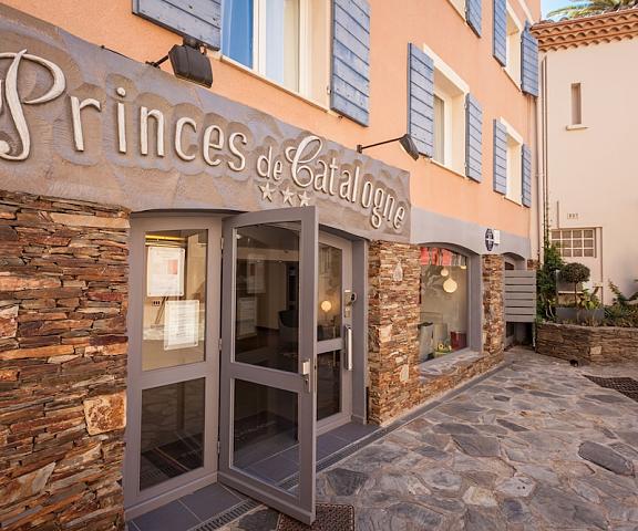 Hôtel Princes de Catalogne Occitanie Collioure Entrance