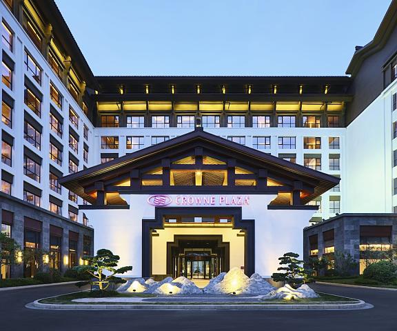 Crowne Plaza Wuxi Lake View, an IHG Hotel Jiangsu Wuxi Exterior Detail