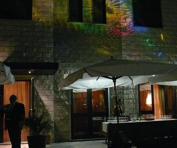 Hotel Garibaldi Piedmont Vercelli Exterior Detail
