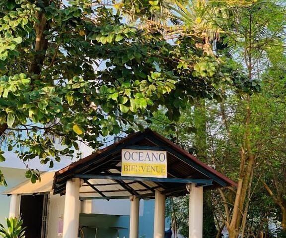 Hotel Restaurant Océano null Conakry Entrance