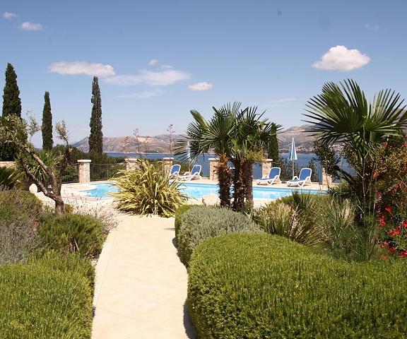 Villa Alegria Cavtat Dubrovnik - Southern Dalmatia Konavle Property Grounds