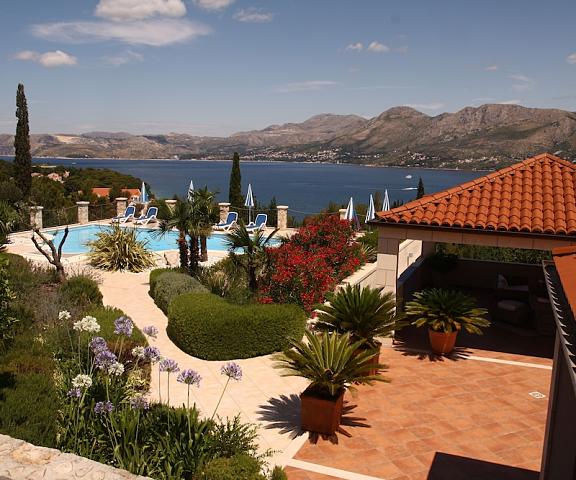 Villa Alegria Cavtat Dubrovnik - Southern Dalmatia Konavle Property Grounds