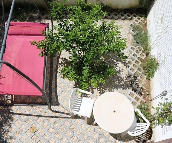 Le Tre Rose Bed & Breakfast Puglia Casamassima Property Grounds