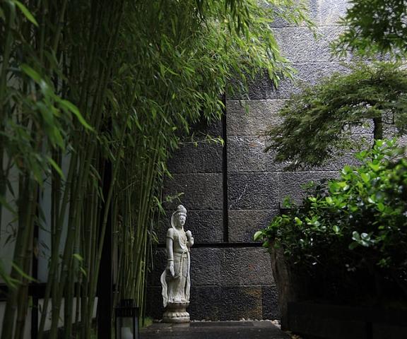 Qing Pu Villa Yunnan Dali Entrance