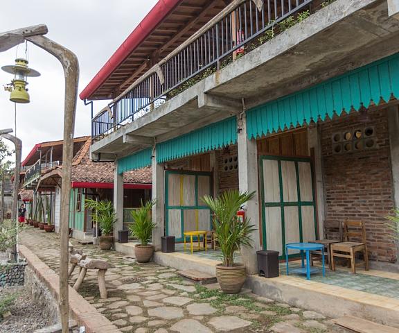 Kampung Lawasan Heritage Cottage West Java Depok Exterior Detail