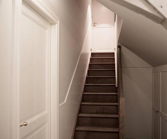 Le 25Bis by Leclerc Briant Grand Est Epernay Staircase