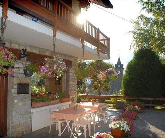 Hotel Restaurant Le Grillon Auvergne-Rhone-Alpes Villarembert Primary image