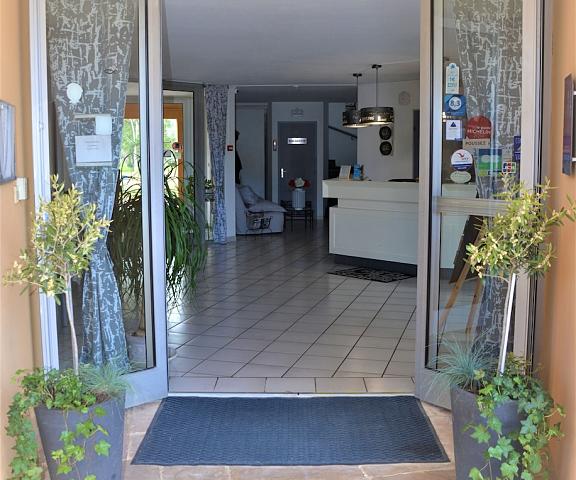 Hotel Albizzia Occitanie Valras-Plage Entrance