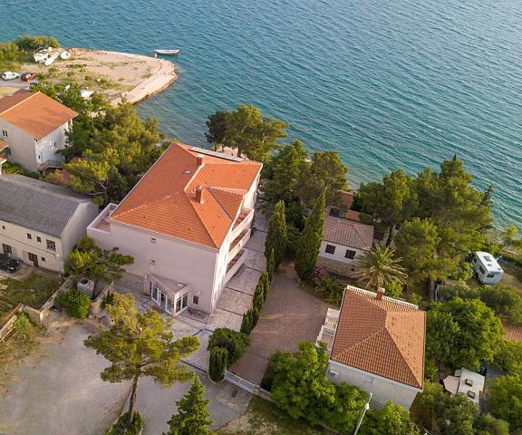 Villa Vicko Zadar-Northern Dalmatia Starigrad Exterior Detail