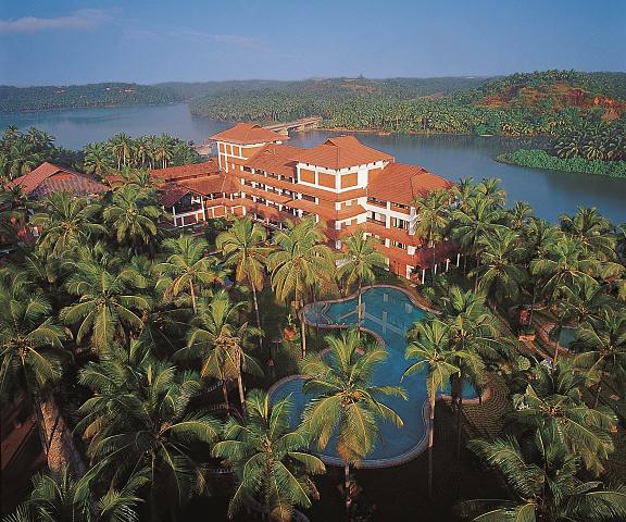 The Raviz Kadavu Kerala Kozhikode Hotel View